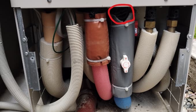 エコキュートのセルフメンテナンス：給水ストレーナ